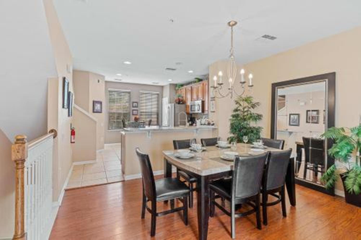 Apartment 3-story Sanctuary In The Heart Of Orlando85