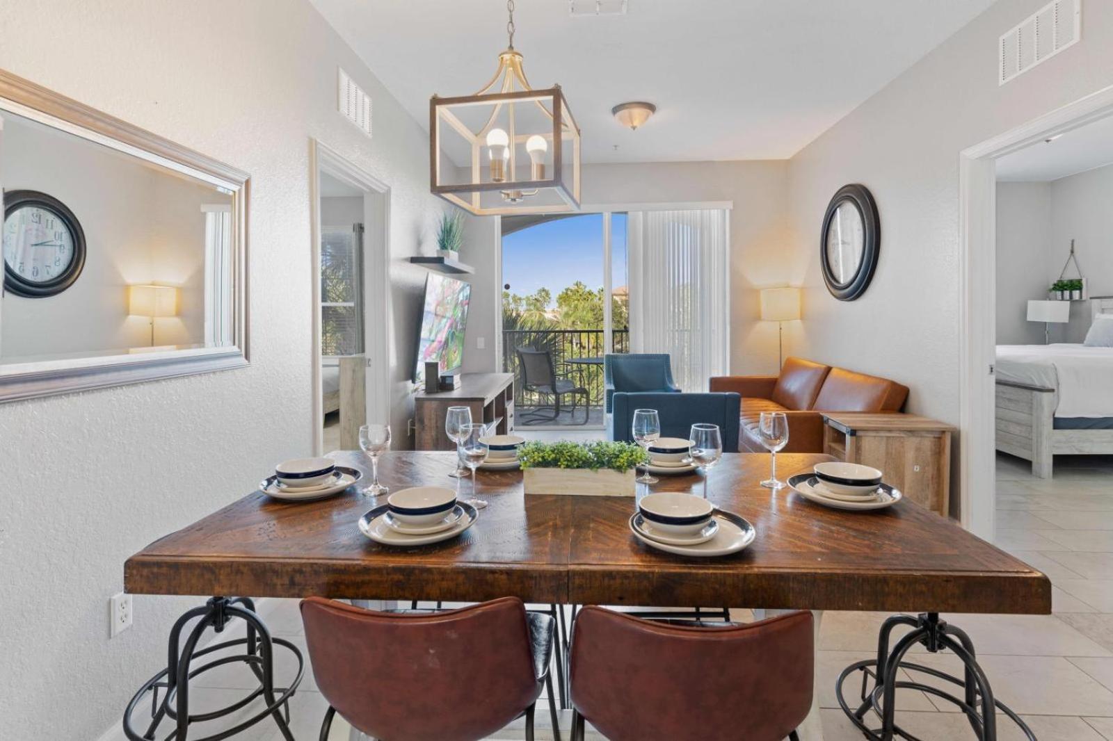 Apartment 4114 Away From At Vista Cay 306 *