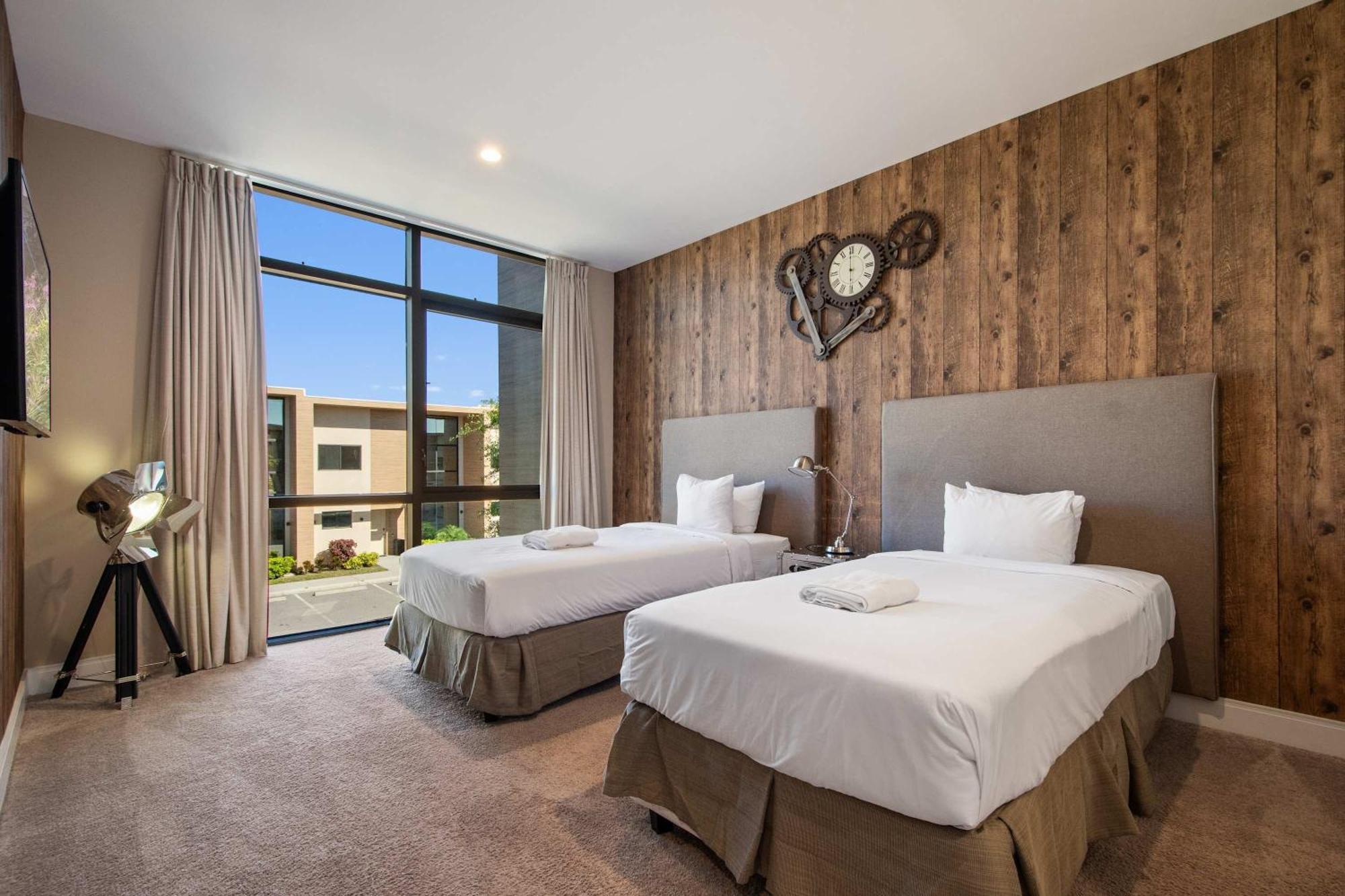 Luxurious Getaway | Chic Villa, Stunning Patio & Exclusive Perks! Holiday home Orlando