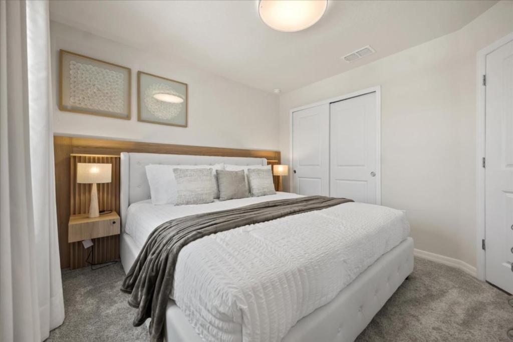 7 Bedrooms - 5,5 Bathrooms - Windsor Cay 15952cc