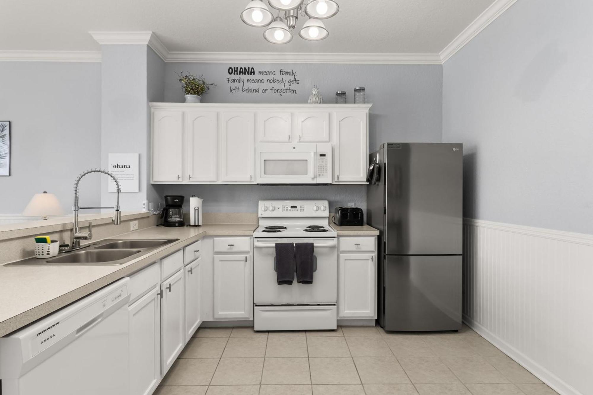 Cozy 3br With Pool Nearby Holiday home Orlando