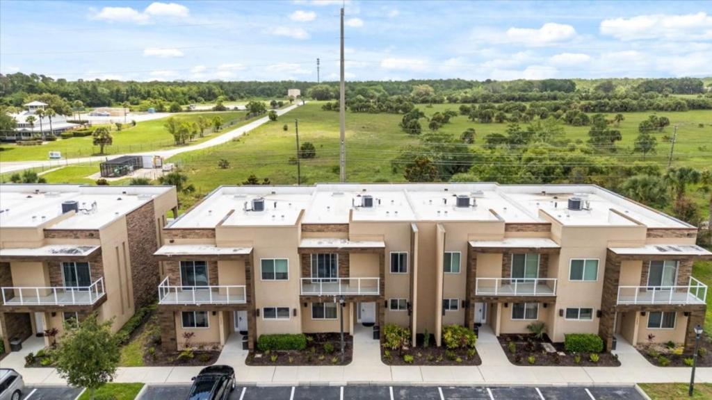 4 Bedrooms- 4,5 Bathrooms- Magic Village 3235 Ba