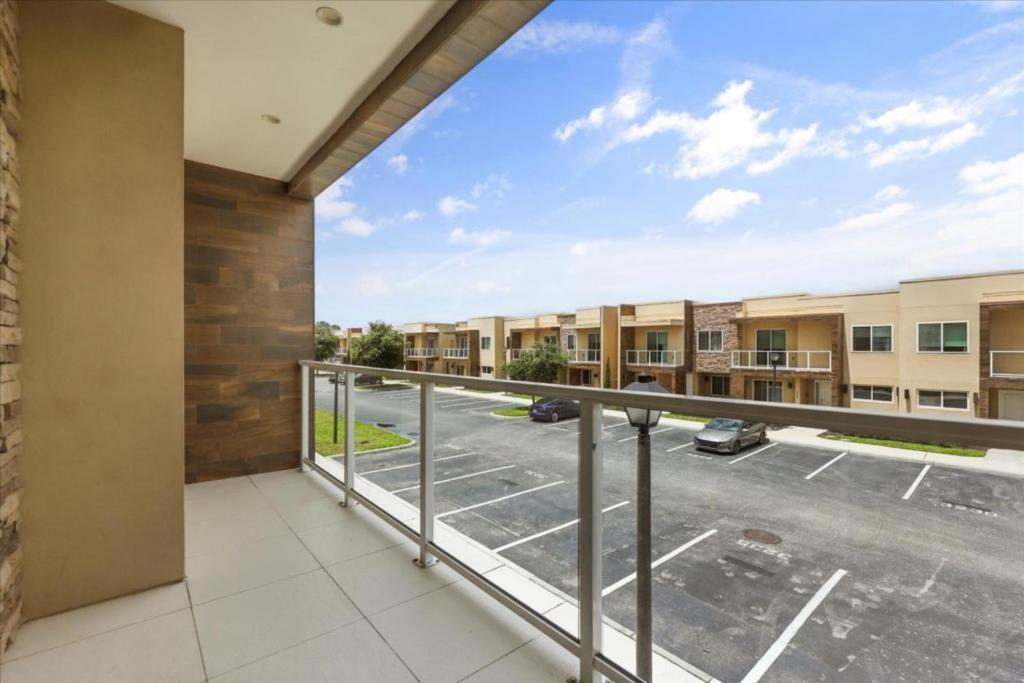 4 Bedrooms- 4,5 Bathrooms- Magic Village 3235 Ba Orlando