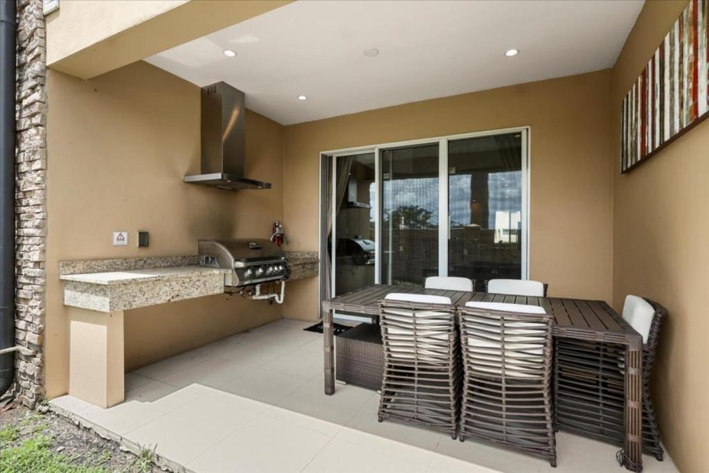 Holiday home 4 Bedrooms- 4,5 Bathrooms- Magic Village 3235 Ba Orlando