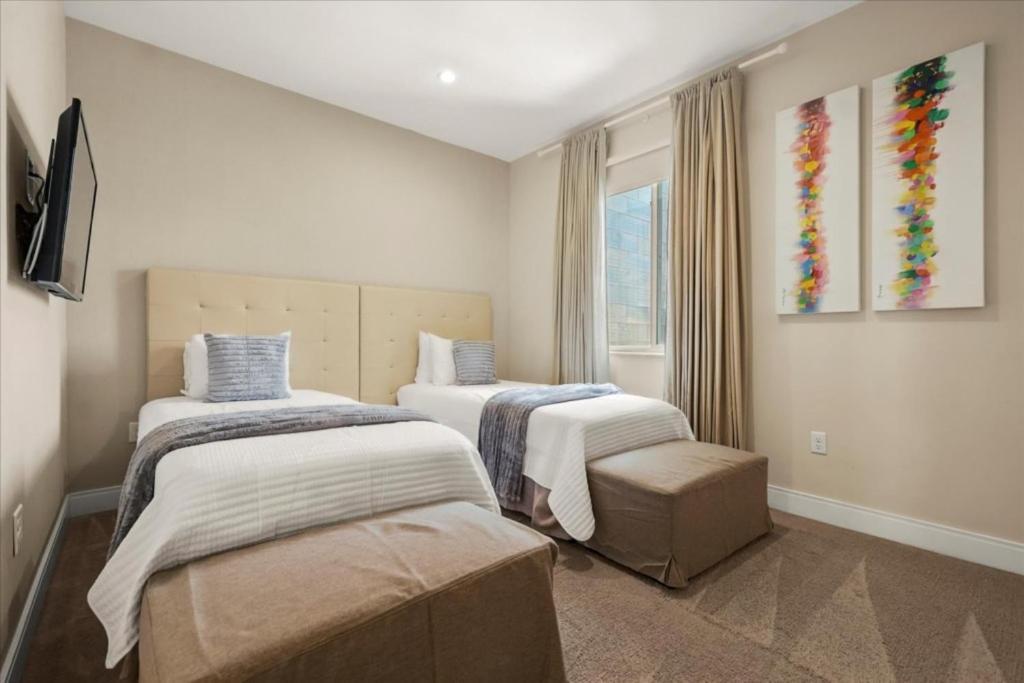 4 Bedrooms- 4,5 Bathrooms- Magic Village 3235 Ba Holiday home