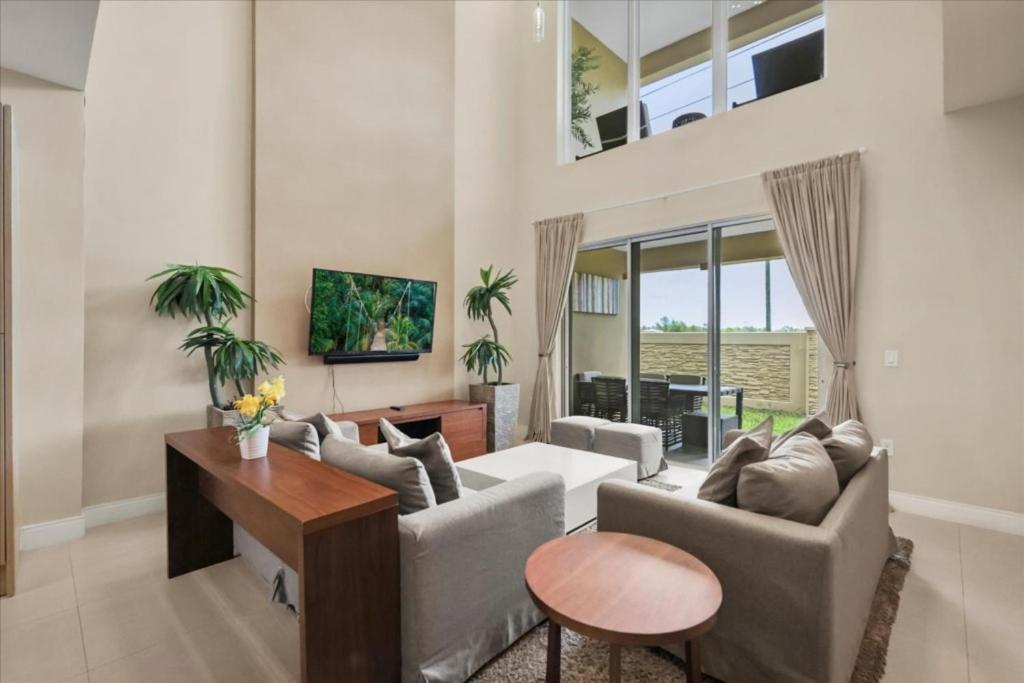4 Bedrooms- 4,5 Bathrooms- Magic Village 3235 Ba * Orlando