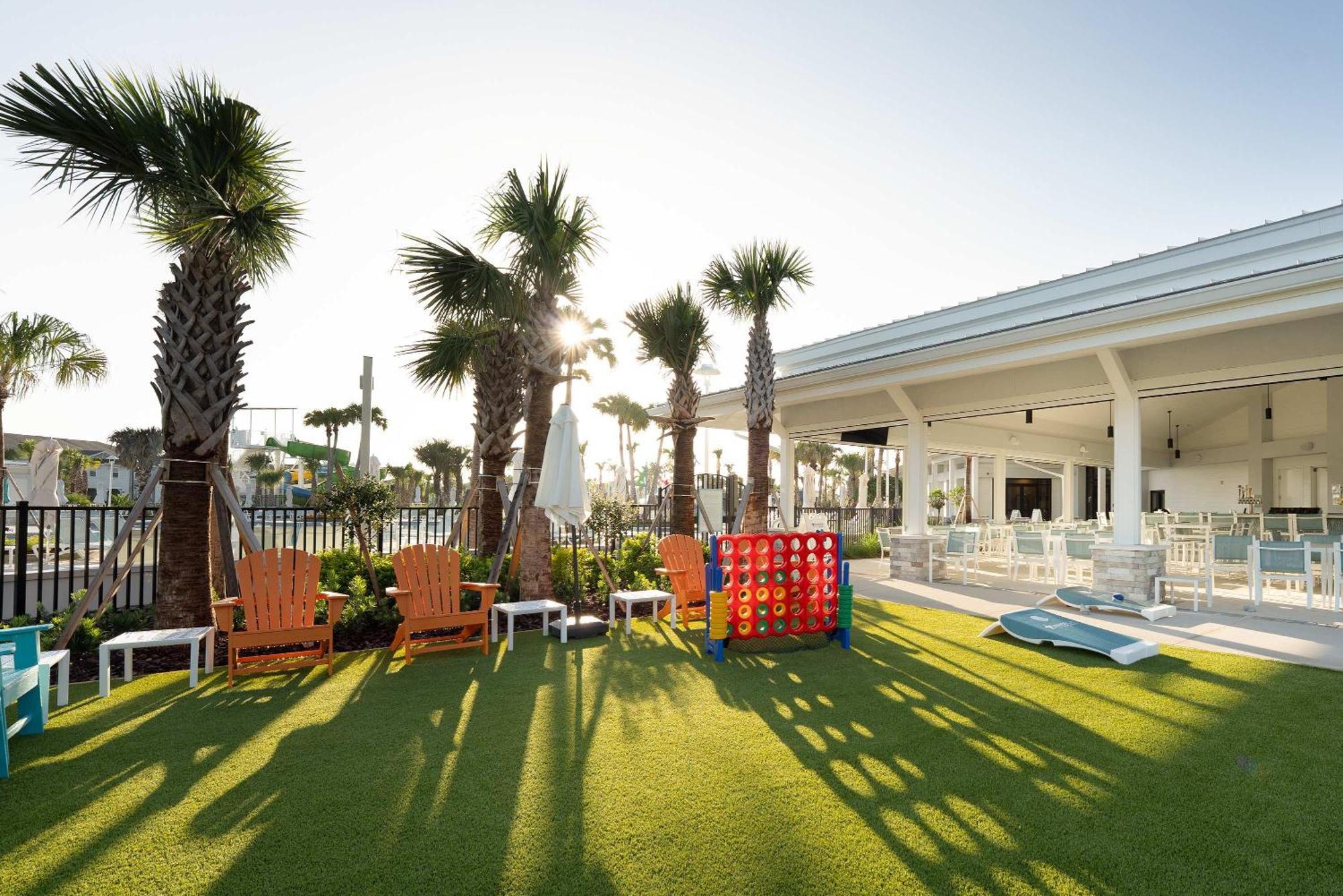 Chic 7bed With Private Pool, Theme Bedrooms Holiday home Orlando