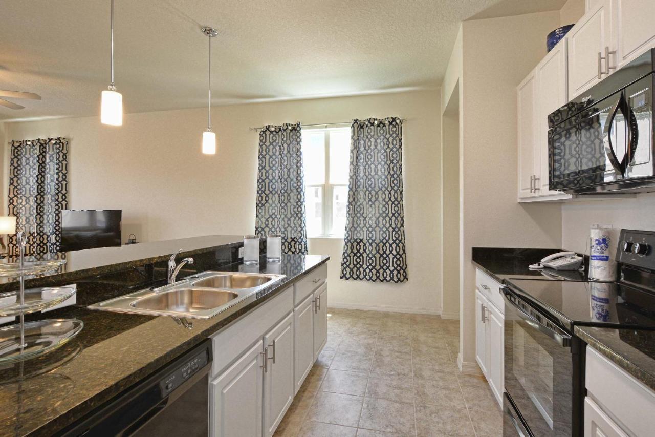 Compass Bay- 4 Bed Townhome W/splashpool-1953cy *