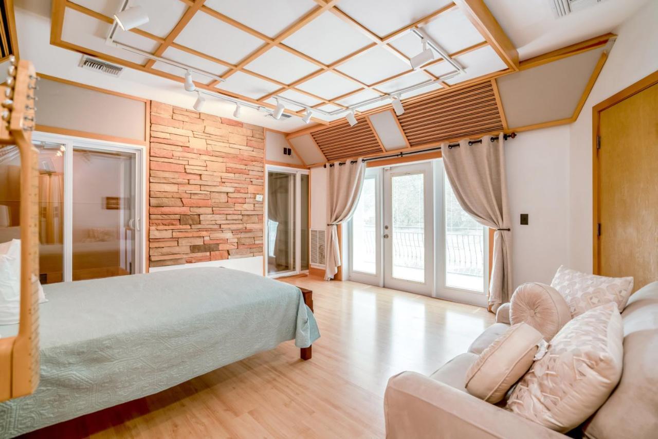 Villa Ultimate 6 Bedroom 5 Bathroom On Bay Hill *