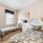 Oakwater Getaways