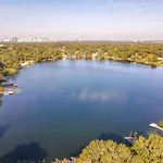 1Br Parkside Stay Nature Walkability