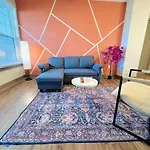 Full Apartment, King Bed, Pet-Friendly, 15 Min To Parks, Resort-Style Amenities