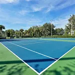 The Perch-2 Miles From Disney, Movie Theatre & Water Park