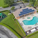 Amazing 4 Bedrooms Next To Disneyprivate Pool