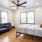 2Br Stay Fast Wi-Fi Pet Friendly