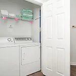 3 Bed 2 Bt 103 Remodeled! Wow!