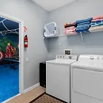 Modern Luxury 6 Bed Pool Home Close To Disney