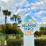 Pistachio Palace - Sleeps 10