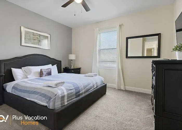 Multiple Family Home 16 Roomsfree Pool/Spa