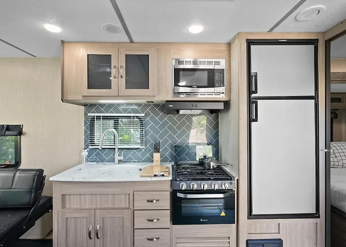 Private Rv Stay Cozy Pets Welcome