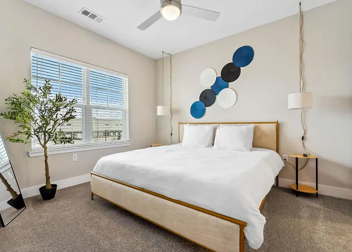 Private Full Stylish King Apartment, Close To Disney & Great Amenities