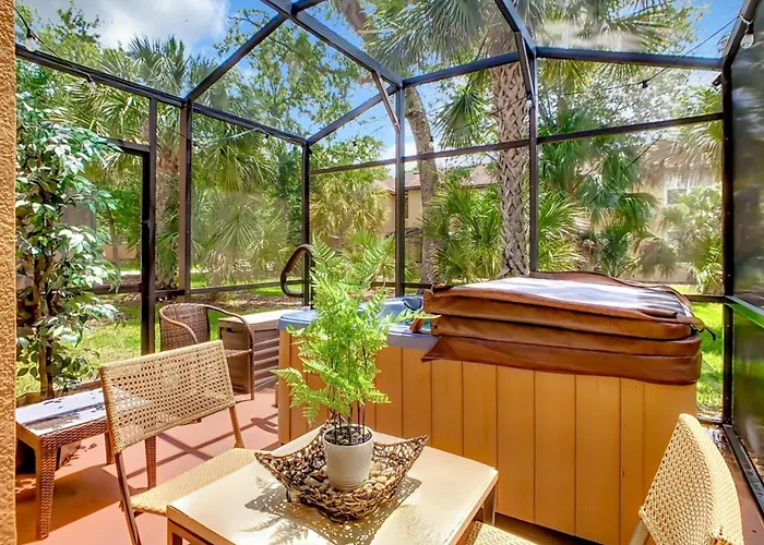 Luxury Townhome Near Disney W/ Resort Amenities