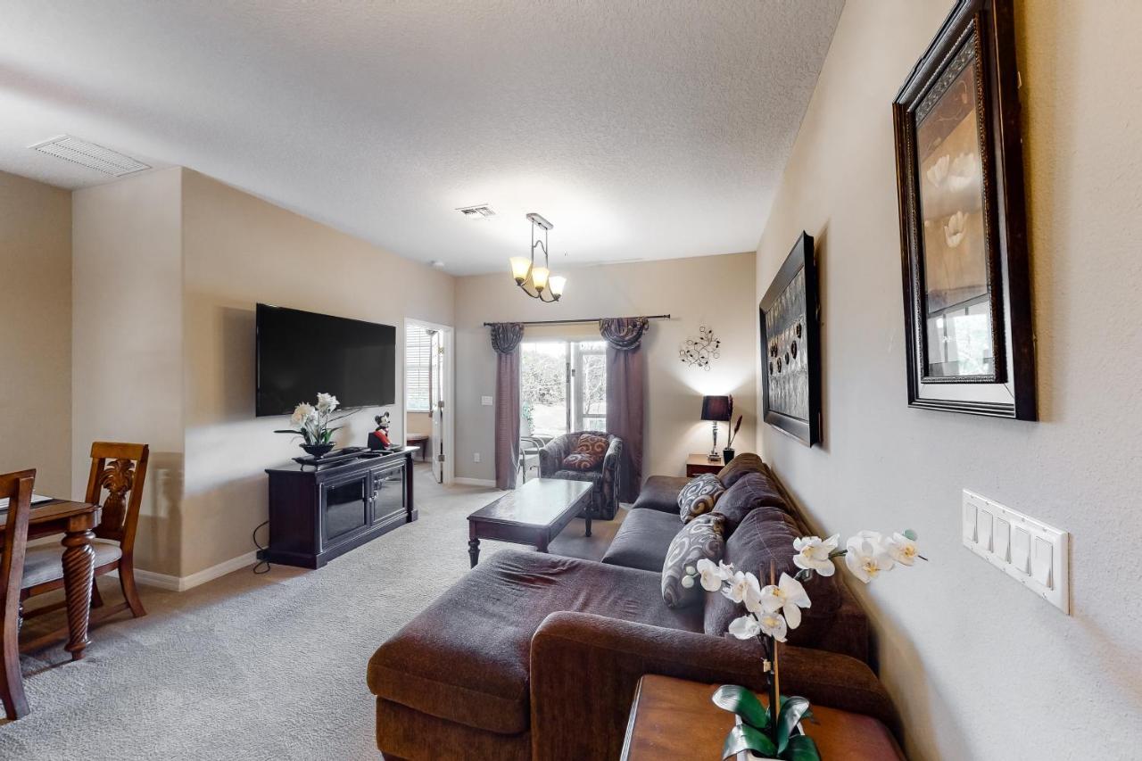 Oakwater Getaways Orlando