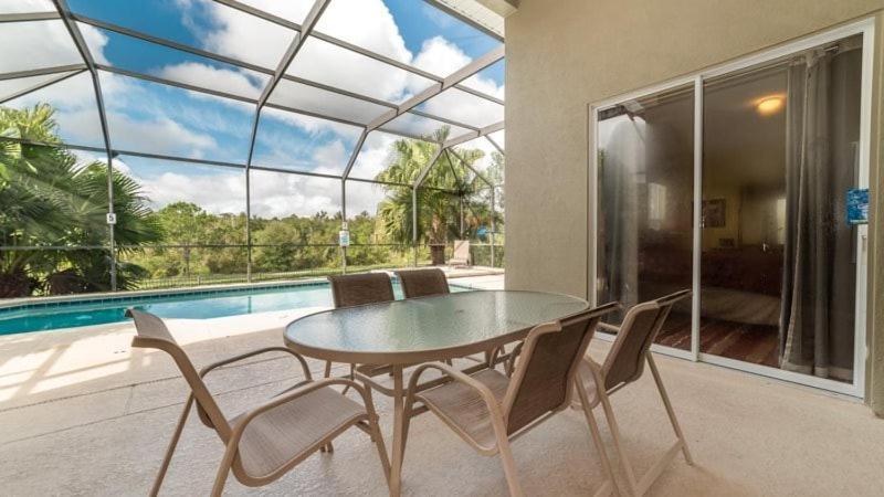 5 Bedroom Pool In Windsor Palms Gated *
