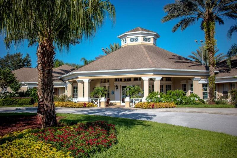 3 Bedroom 2 Bath With The Comforts Of * Orlando