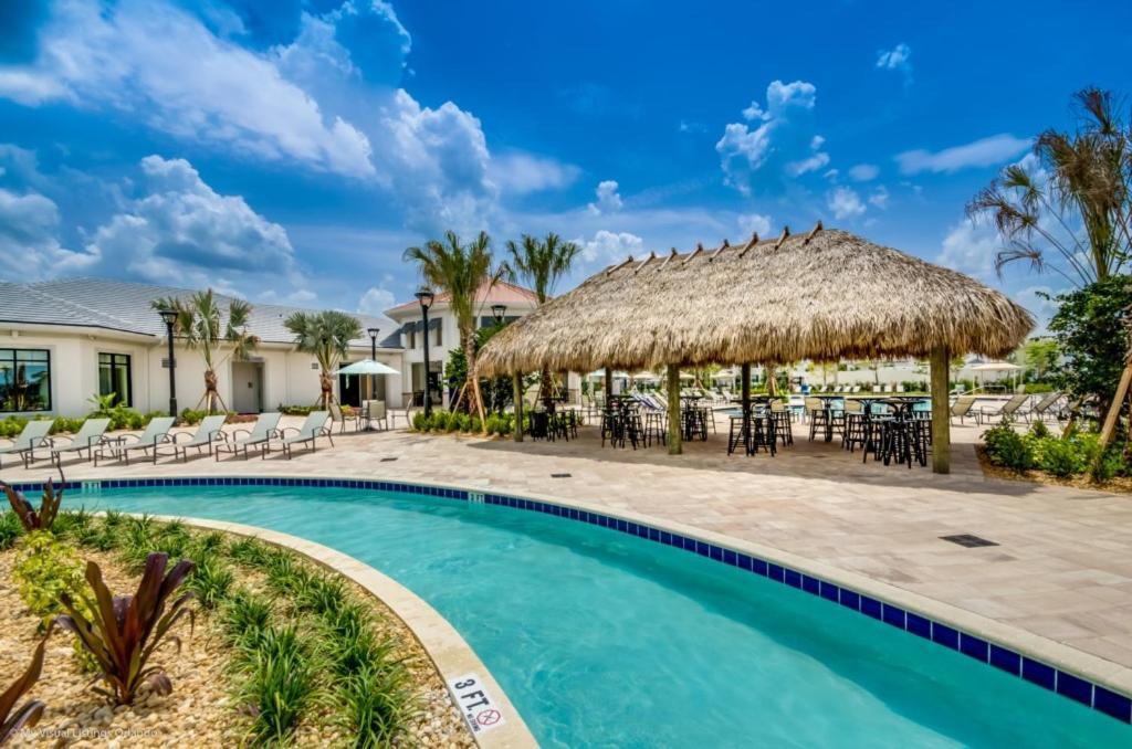 Villa Beautiful! 6bed 5ba Games Pool 4725shd