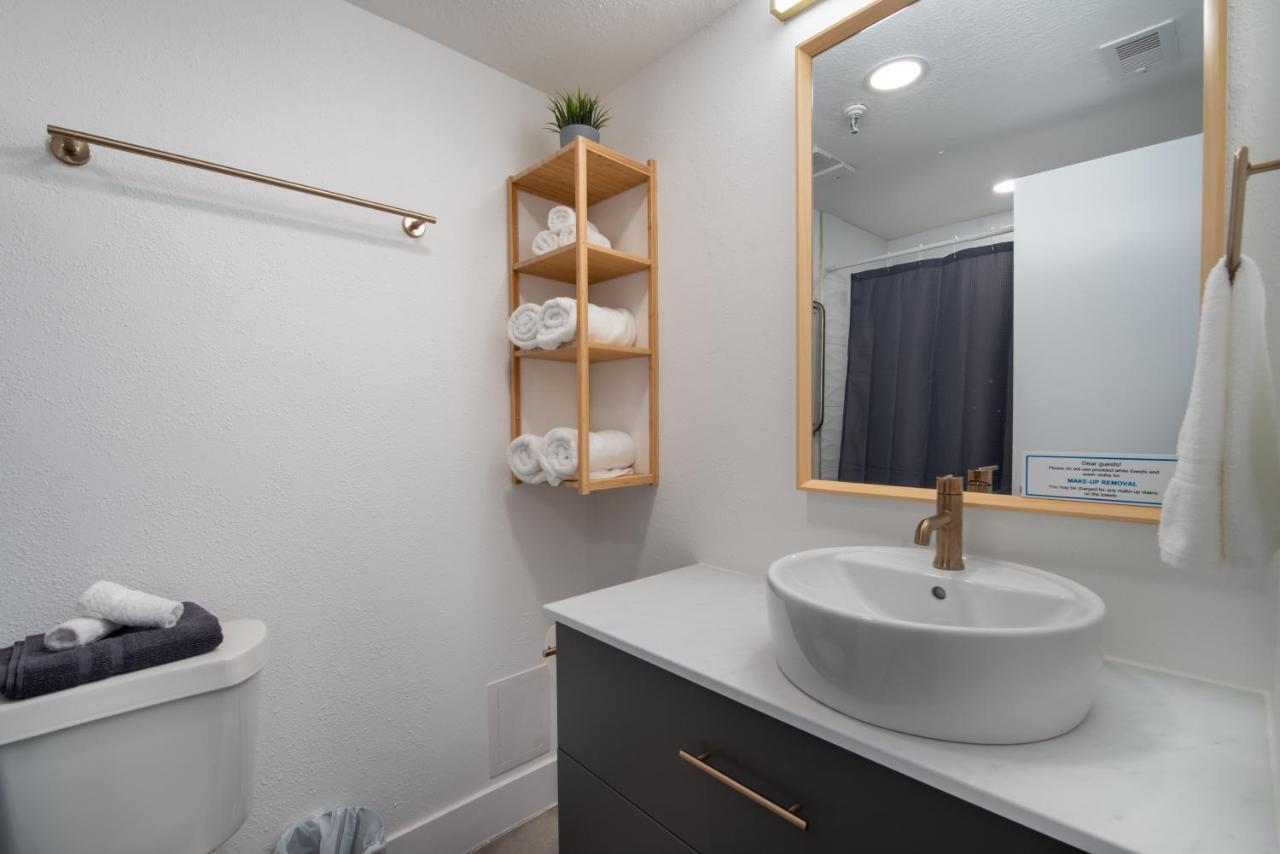 New - Remodeled Close To Universal Apartment Orlando