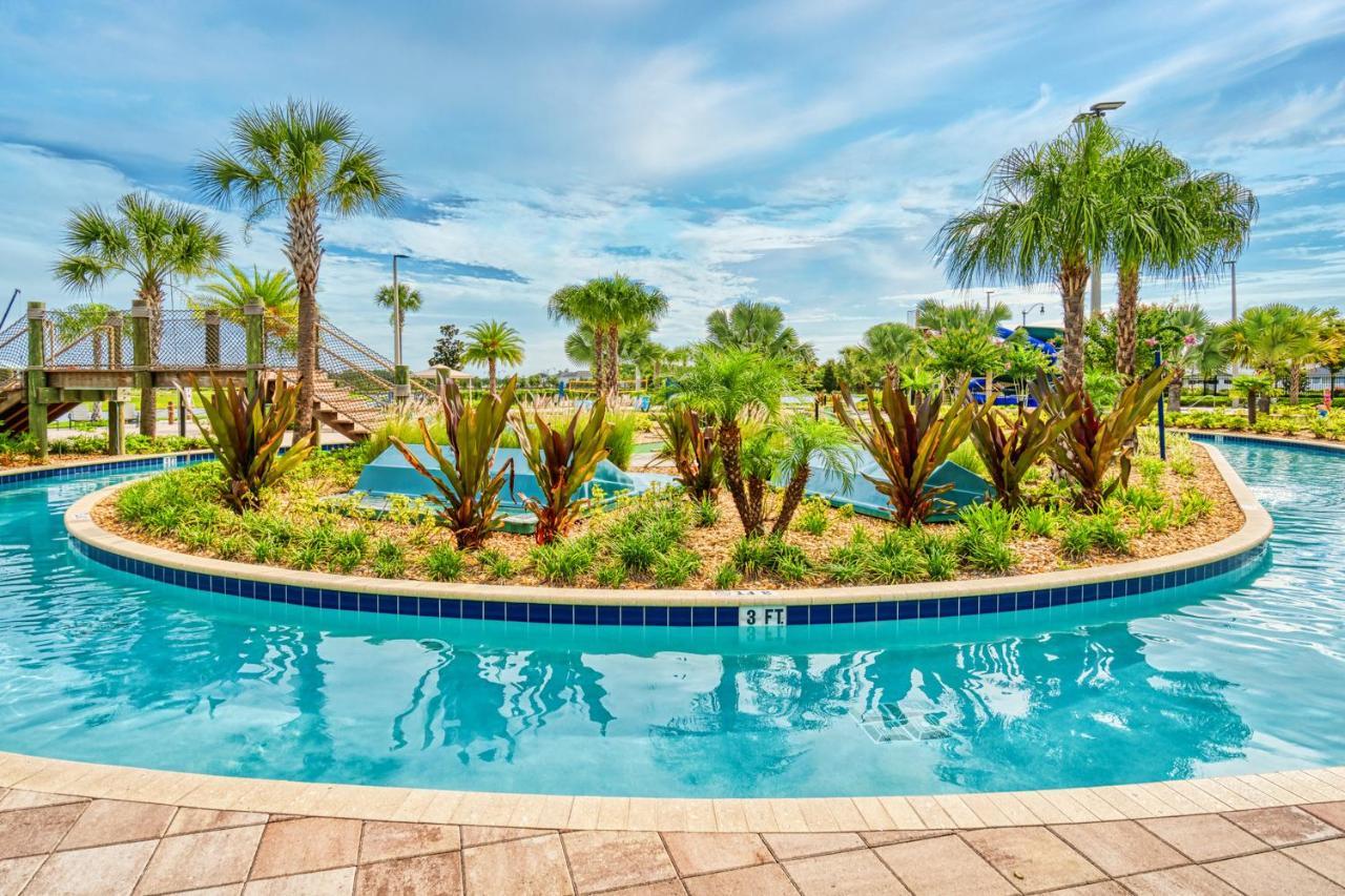 Modern With A Private Pool Near Villa *