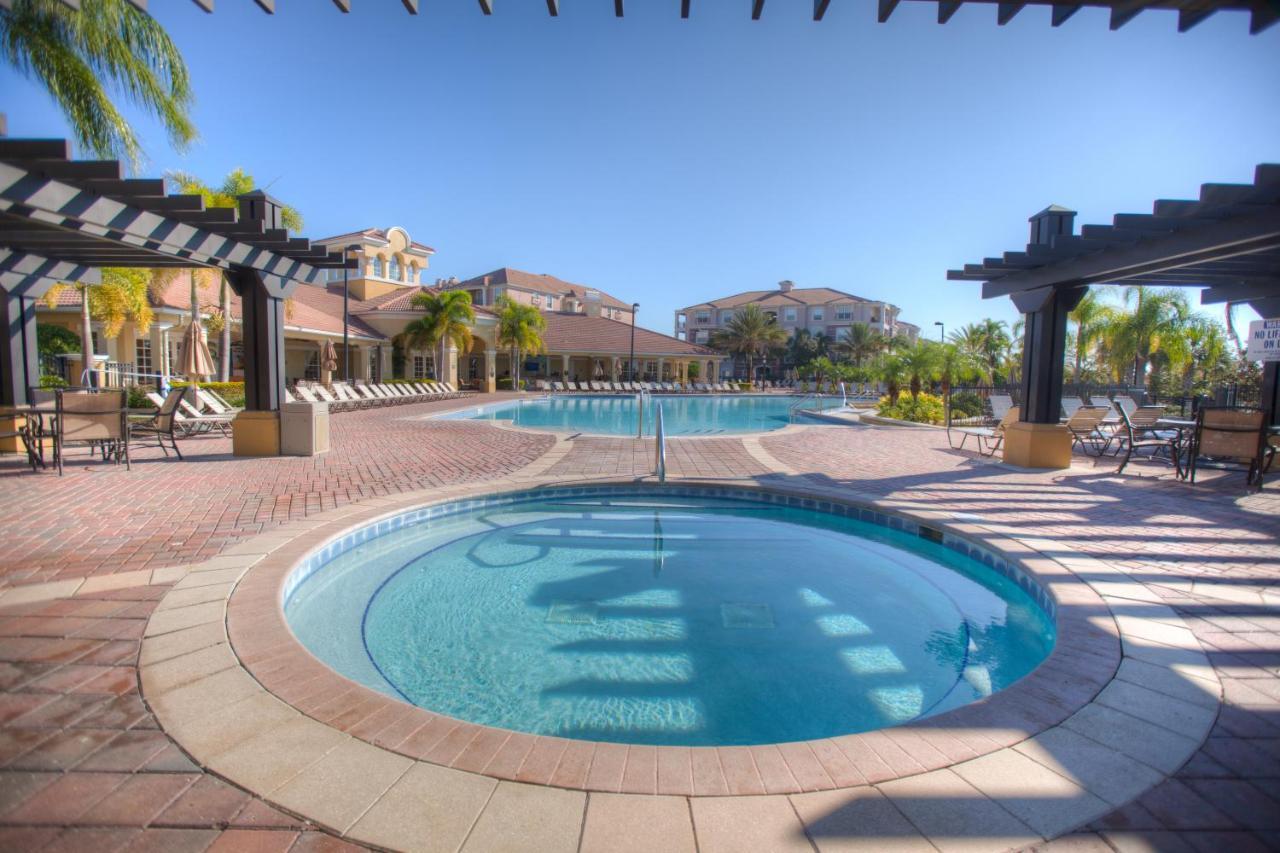 Newly Renovated 1st-floor At Vista Cay * Orlando