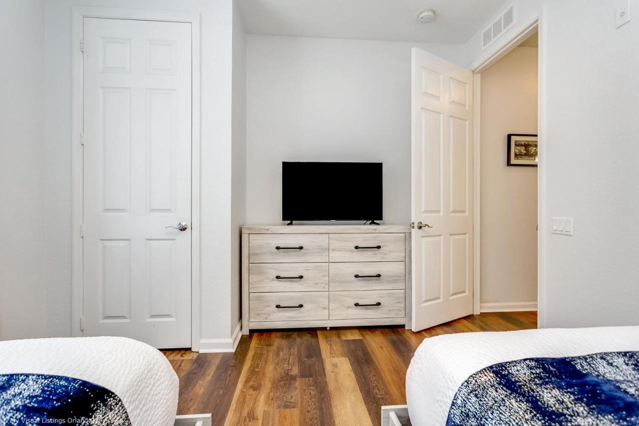 Newly Renovated 1st-floor At Vista Cay