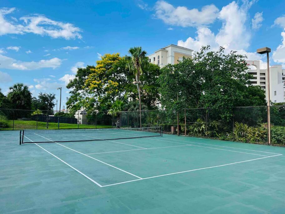 Lovely Near Universal Apartment Orlando