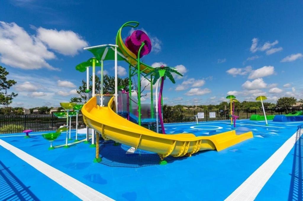 Amazing 6bd Pool Gm The Windsor Hills-2653ds Holiday home