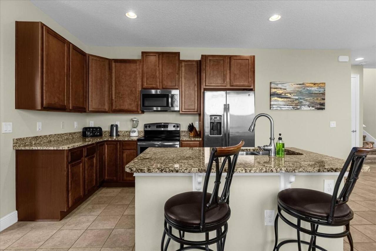 Multiple Family 16 Roomsfree Pool/spa Holiday home Orlando