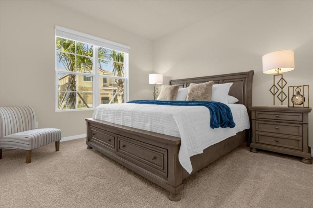 - Solterra 800 Orlando