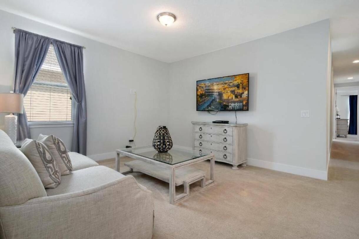 Spacious Vacation With Private Pool 76 * Orlando