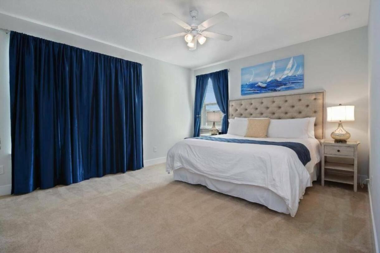 Spacious Vacation With Private Pool 76