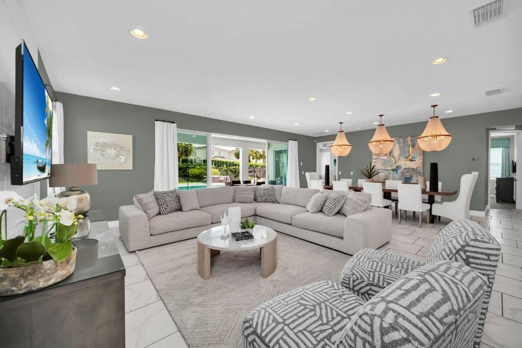 Magical 10 Bedroom Harry Potter Mansion Sleeps 30 * Orlando