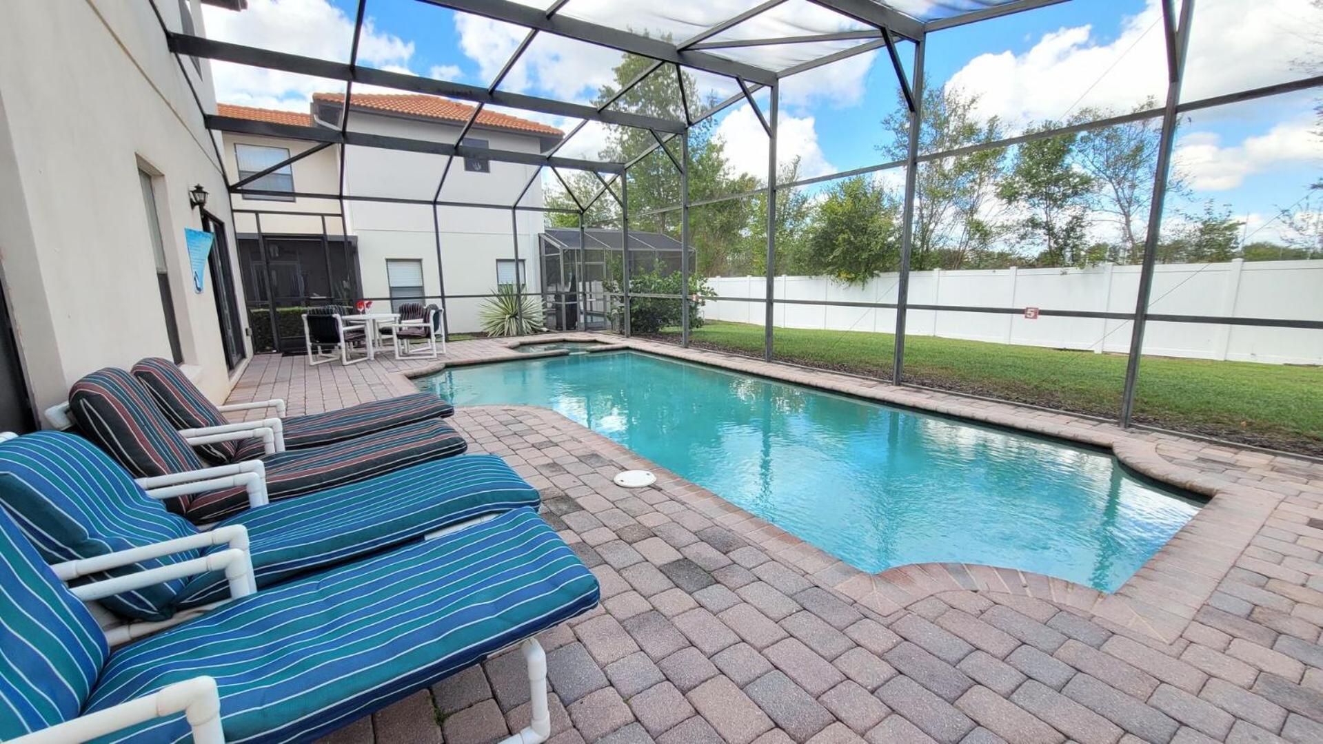 Holiday home 8 Miles To Disney, 20 Miles To Universal, Private Pool, Spa, Washer, Dryer, Games Room, Gated *