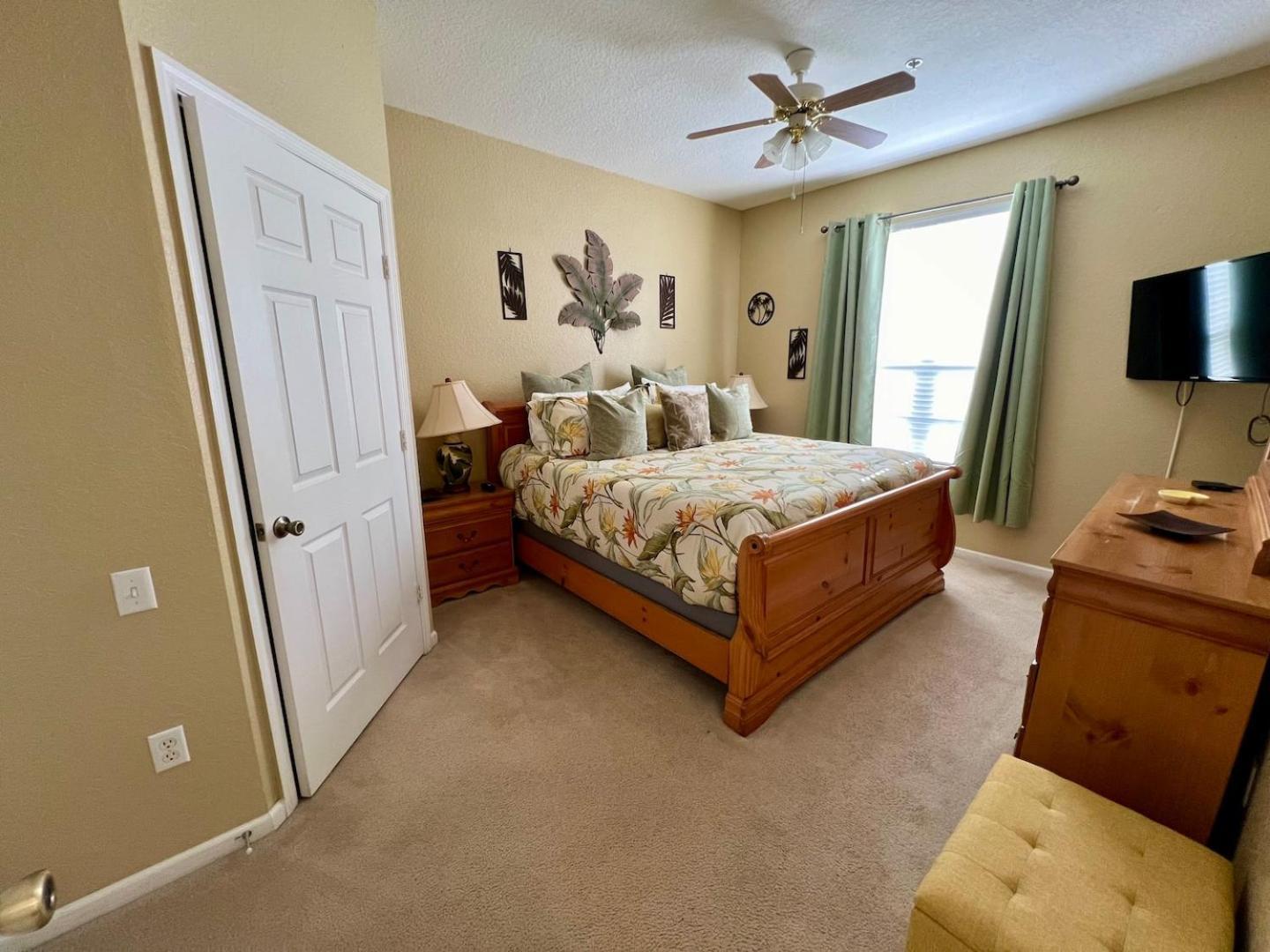 2 Bed 2 Bath First Floor Windsor Hills Apartment