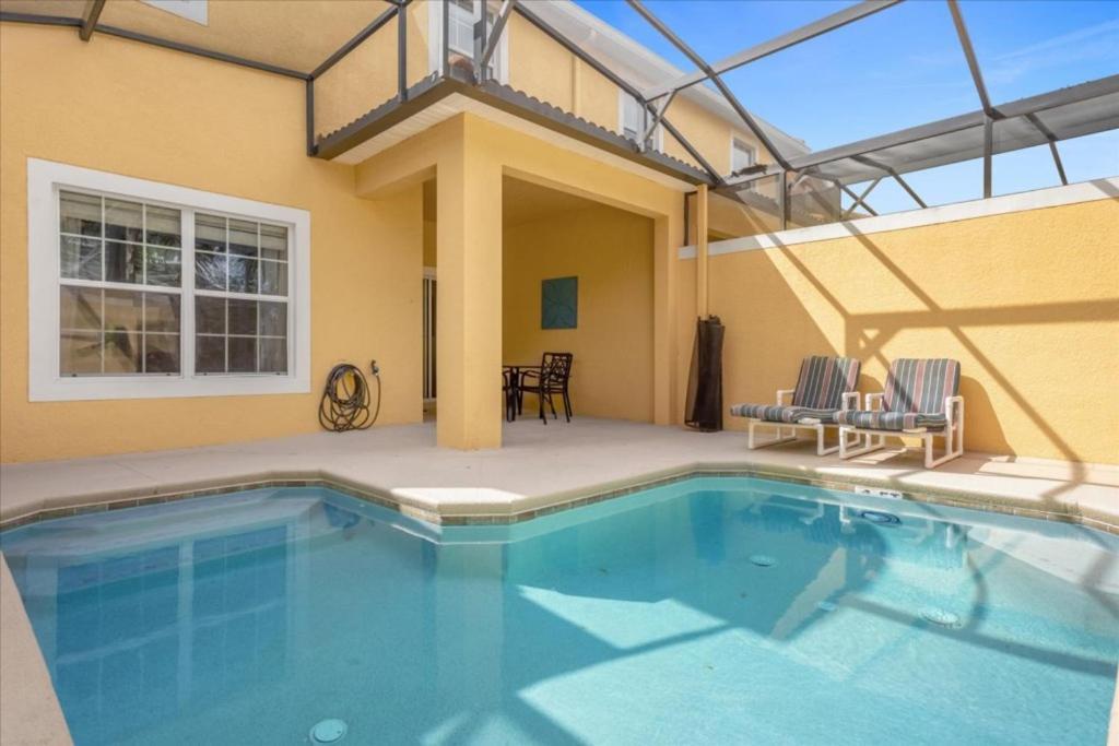 Holiday home 4 Bedrooms - 3 Bathrooms - Paradise Palms 2951 Bp *