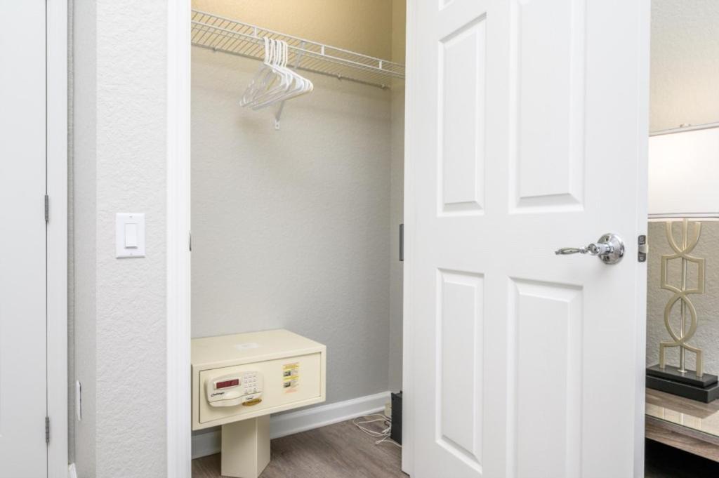 New Listing Beautiful Vacation - 3018 Apartment *