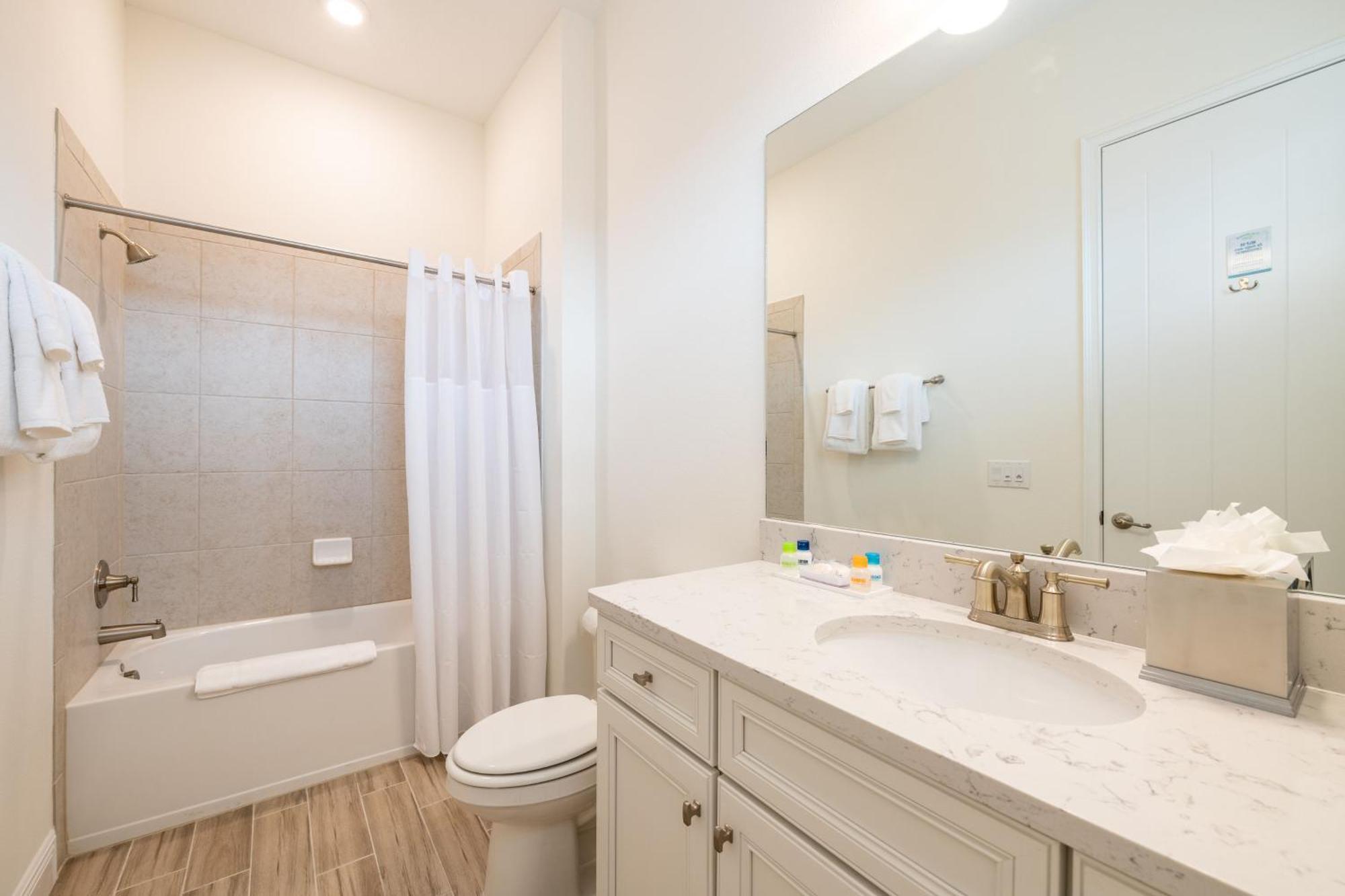 Sanderella Castle! Premium With Private Hot Tub Near With Margaritaville Island H2o Access - 3037sp *