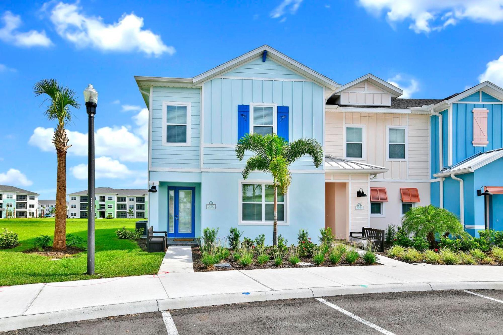 Bright Blue Near With Margaritaville Island H20 Waterpark Access - 3085cs *