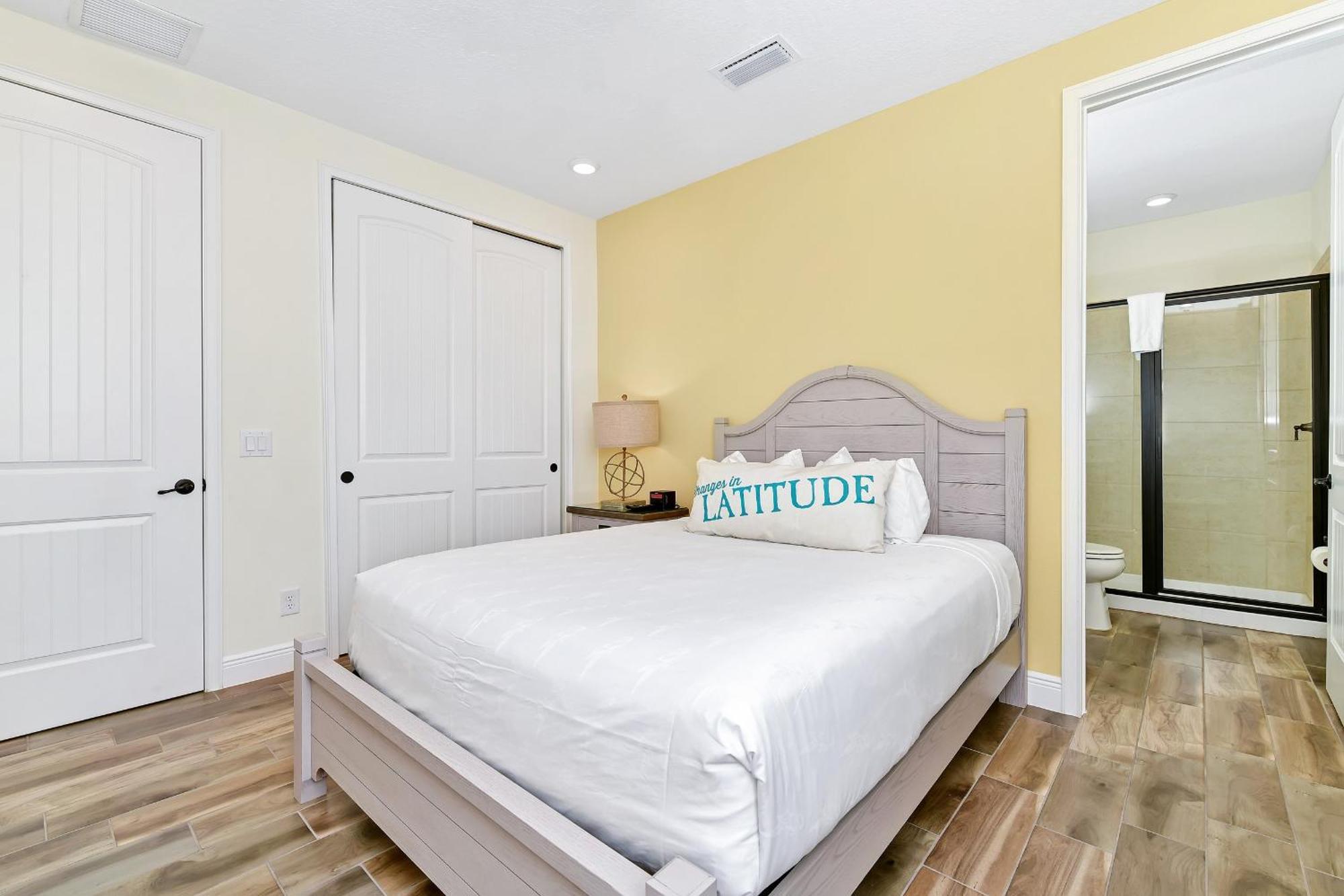 Sunshine With Private Pool Near With Margaritaville Island H20 Access - 8165su Holiday home
