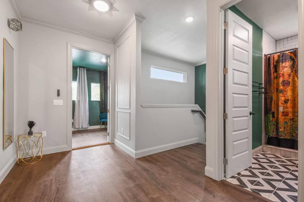Villa 5 Bdr 4,5 Bth - Pool Table - Fenced Yard Orlando