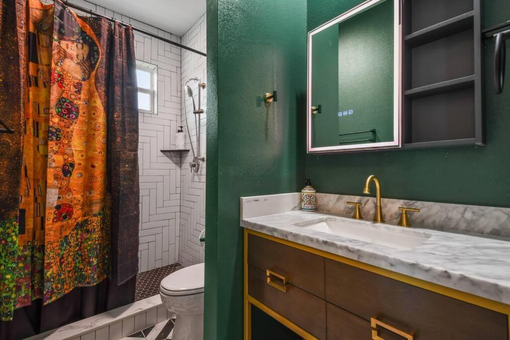 5 Bdr 4,5 Bth - Pool Table - Fenced Yard * Orlando